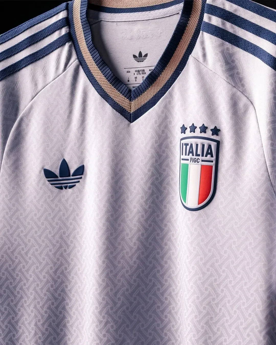 italy away 26/27 jersey